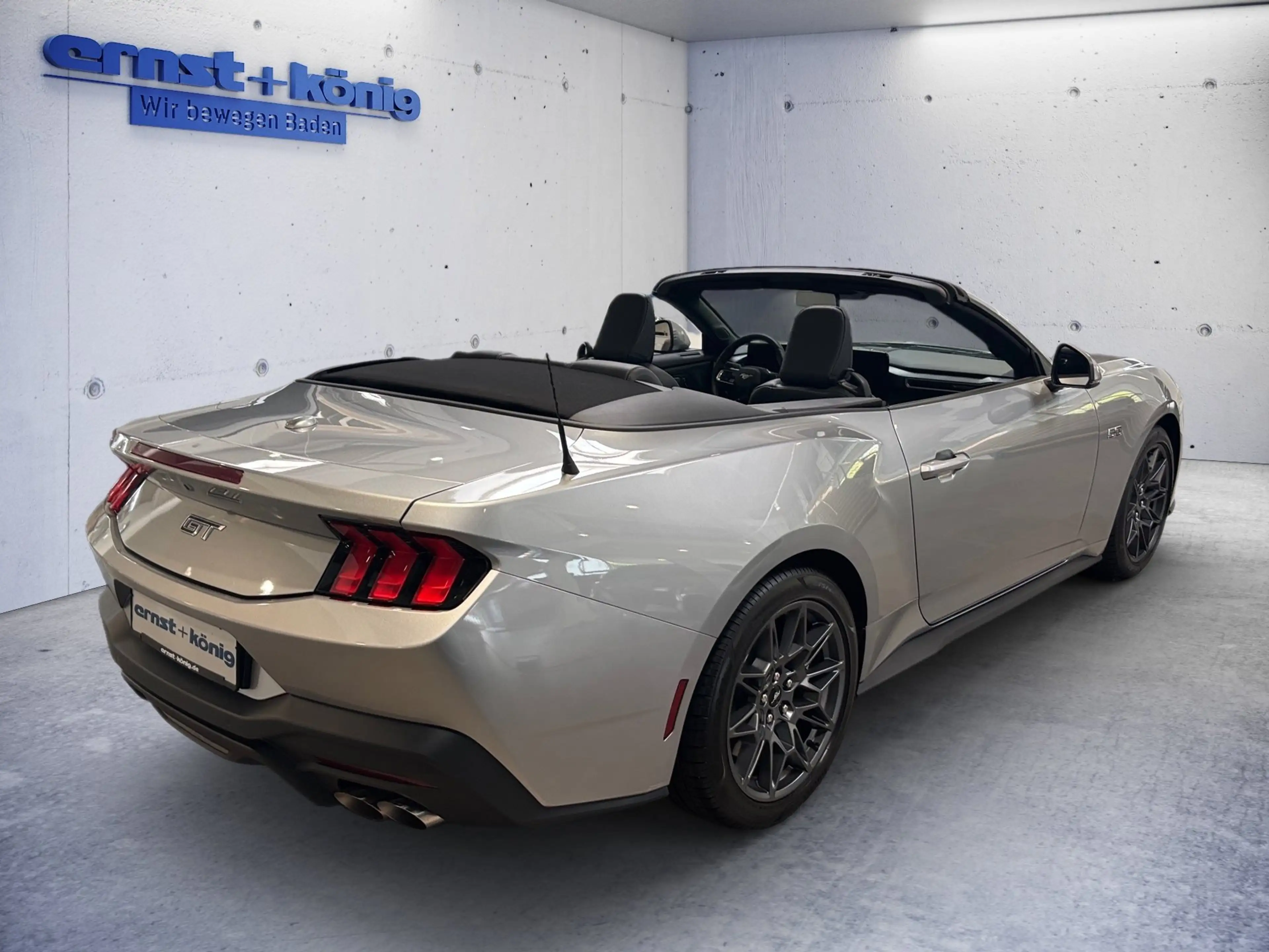 Ford Mustang Convertible 5.0 Ti-VCT V8 328 kW GT — photo 3