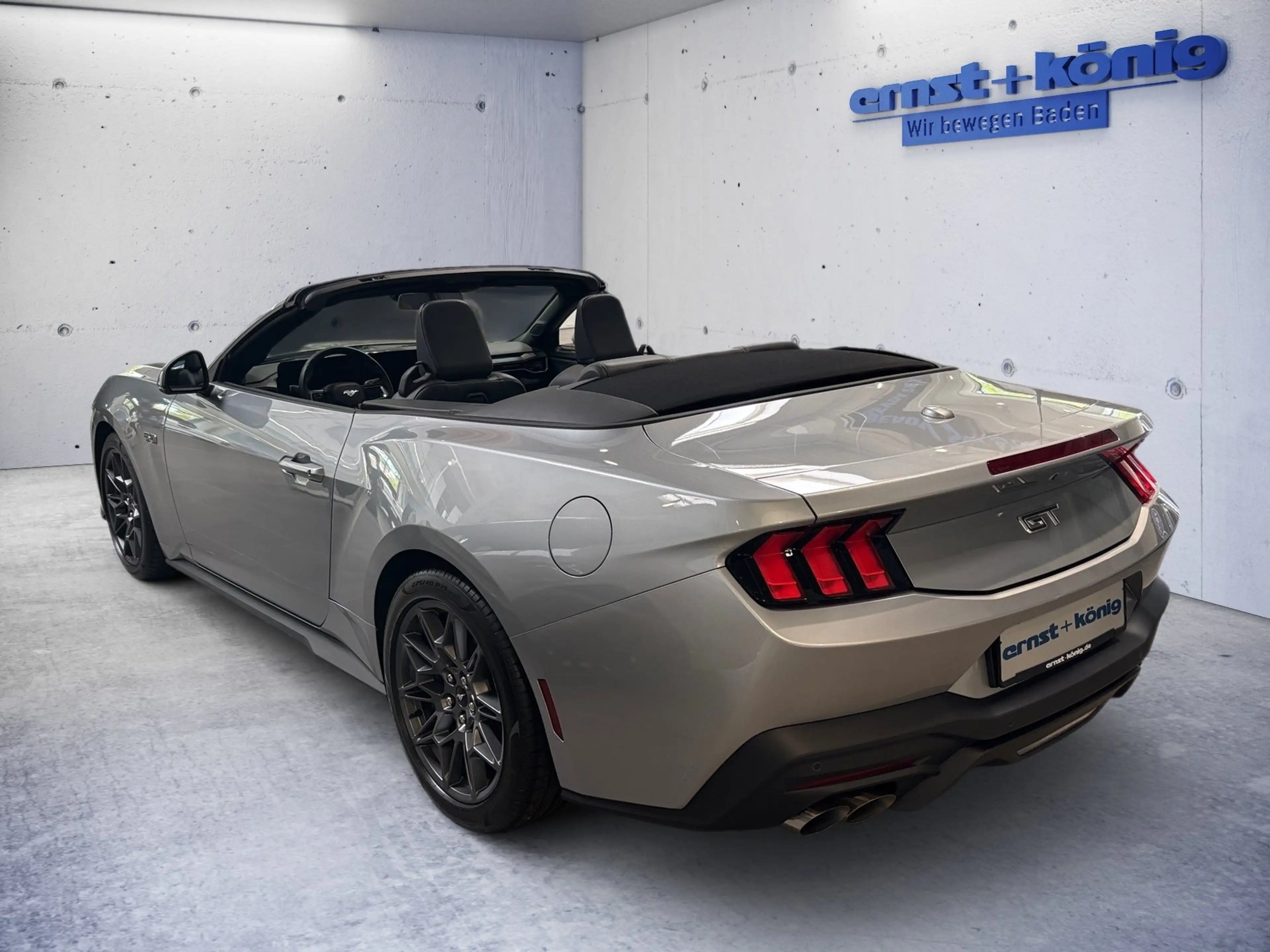 Ford Mustang Convertible 5.0 Ti-VCT V8 328 kW GT — photo 4