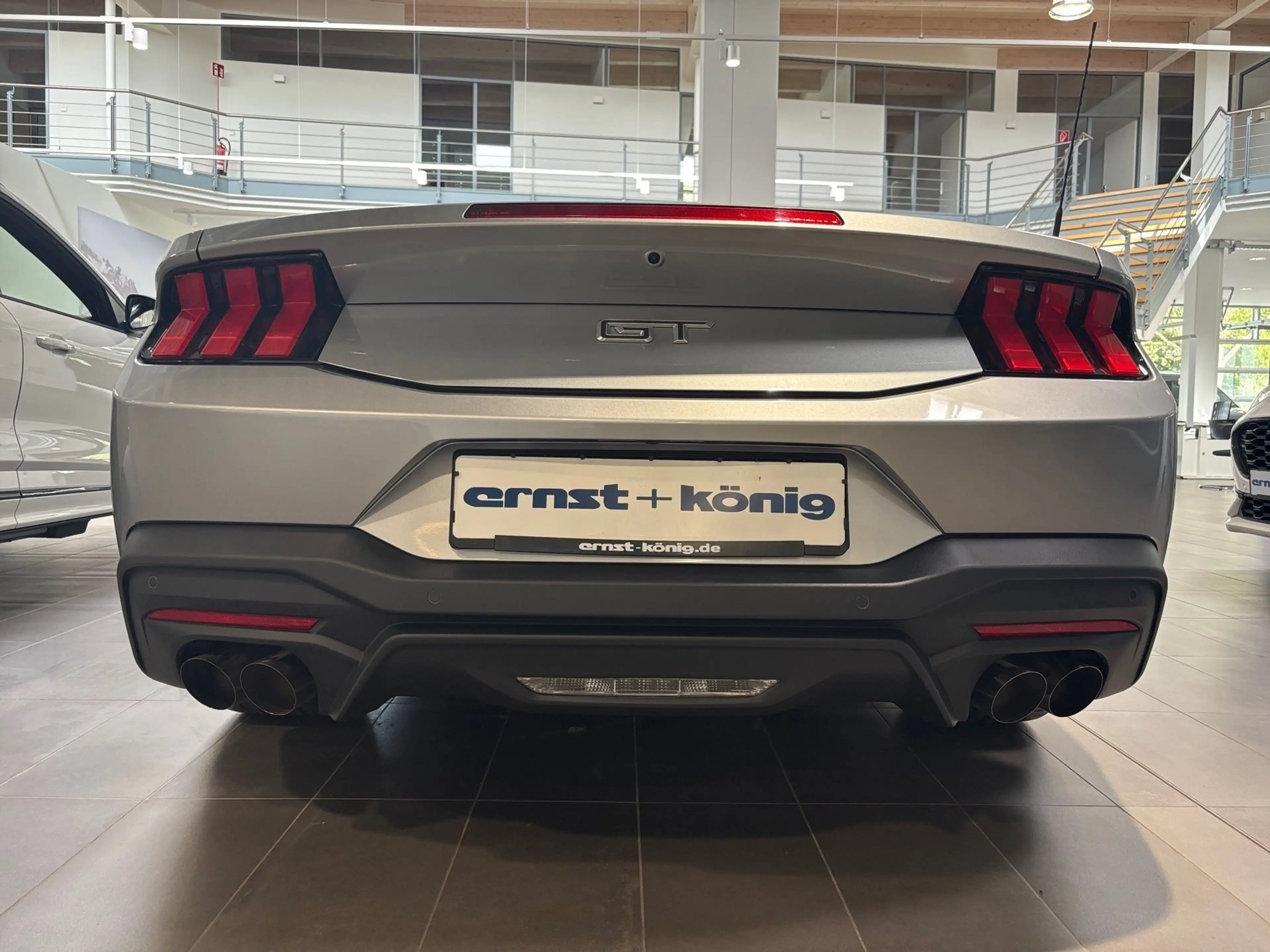 Ford Mustang Convertible 5.0 Ti-VCT V8 328 kW GT — photo 8