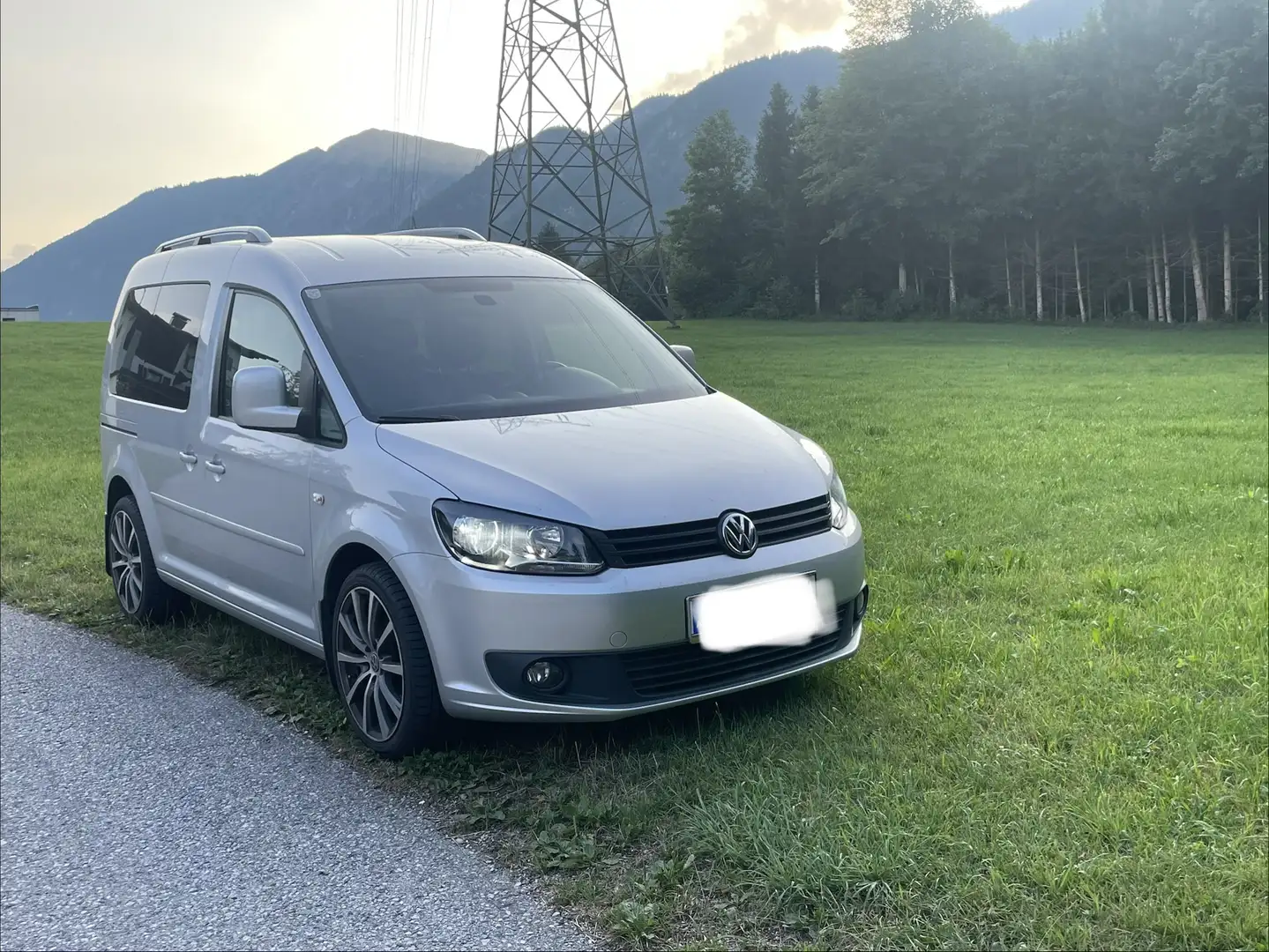 Volkswagen Caddy Trendline BMT Grau - 1