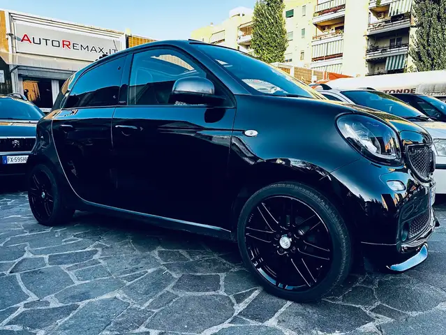 smart brabus FORFOUR EXCLUSIVE TETTO JBL