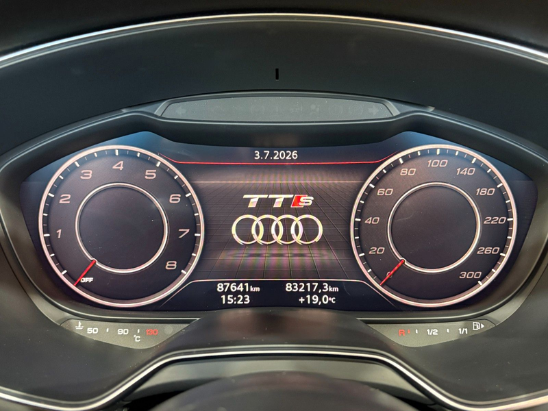 Audi TTS Roadster 2.0 TFSI quattro — photo 10
