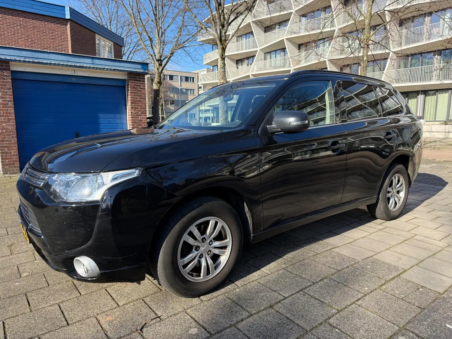 Mitsubishi Outlander 2.0 PHEV Hybrid Business Edition 1-eigenaar Schwarz - 1