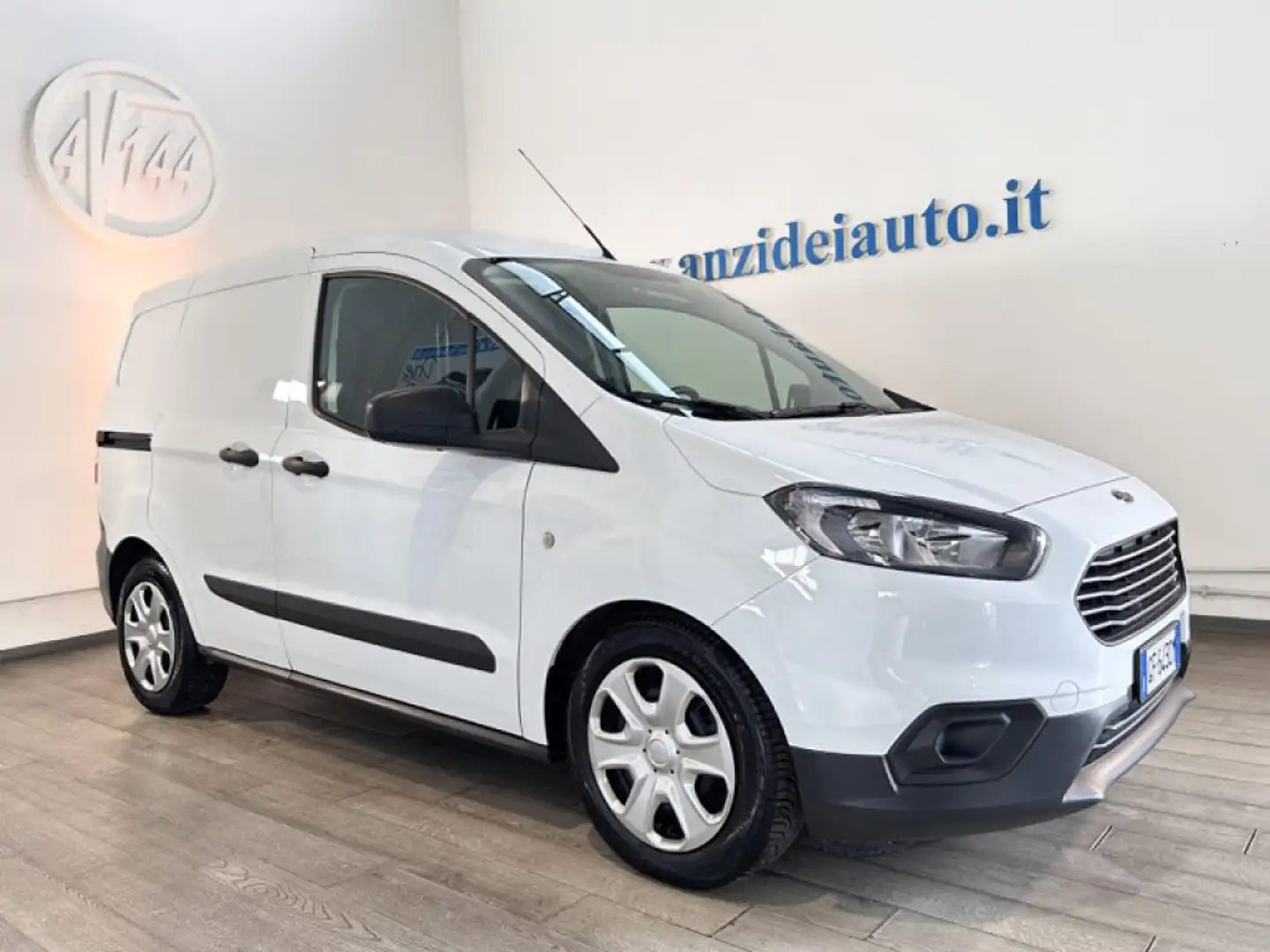 Ford Transit Courier 1.5 TDCi 75CV Van Trend E6D Bianco - 1