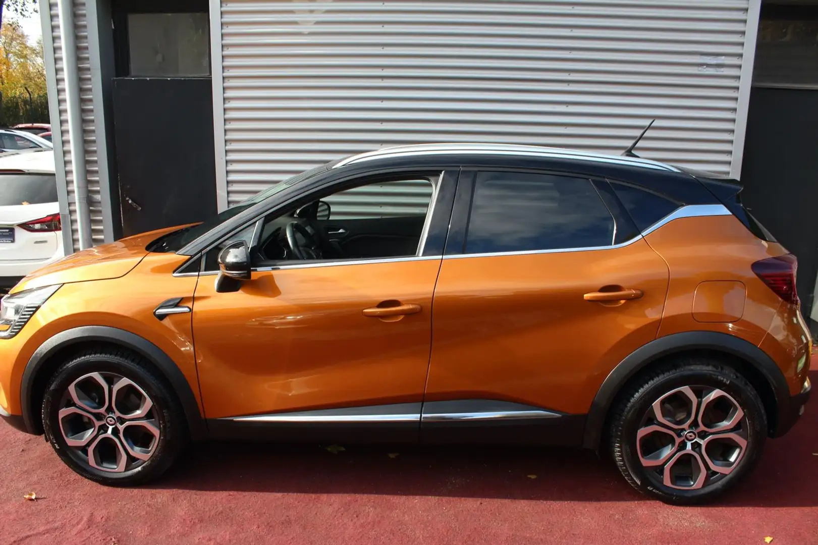 Renault Captur CAPTUR E-TECH Plug-In 160 INTENS AUTOMATIK KLIMA Gold - 2