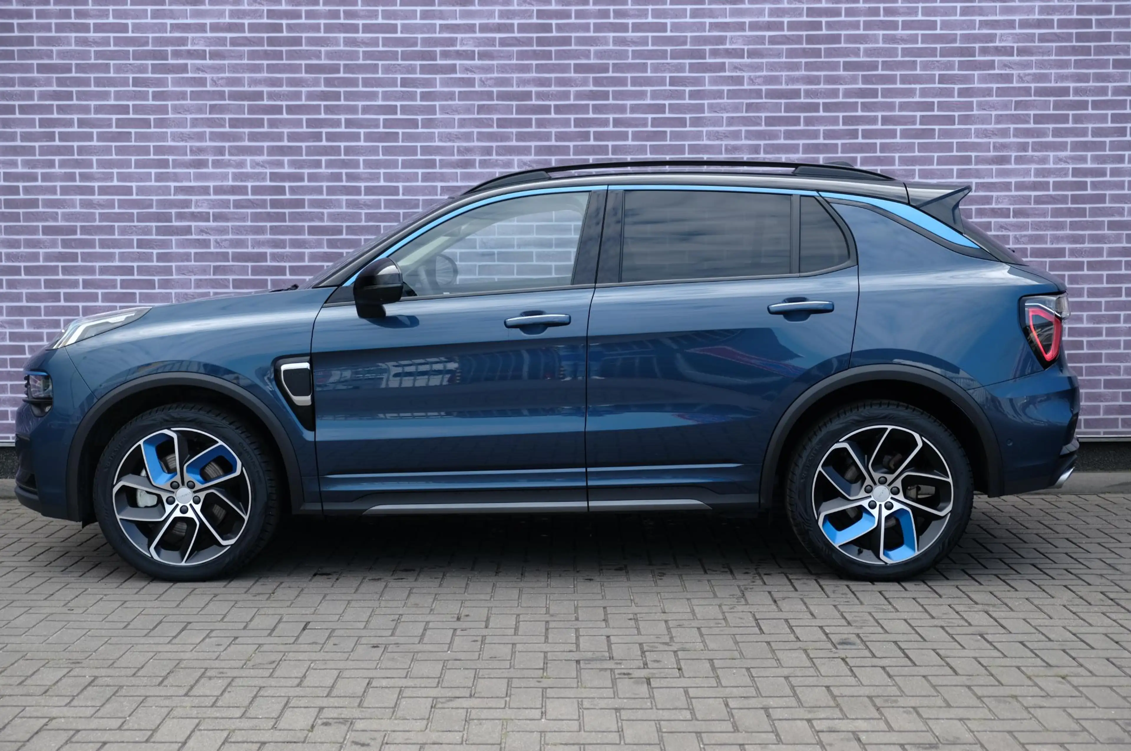 Lynk & Co 01 1.5 Plug-in Hybrid | PHEV | Panoramadak | 360 Grad — photo 3