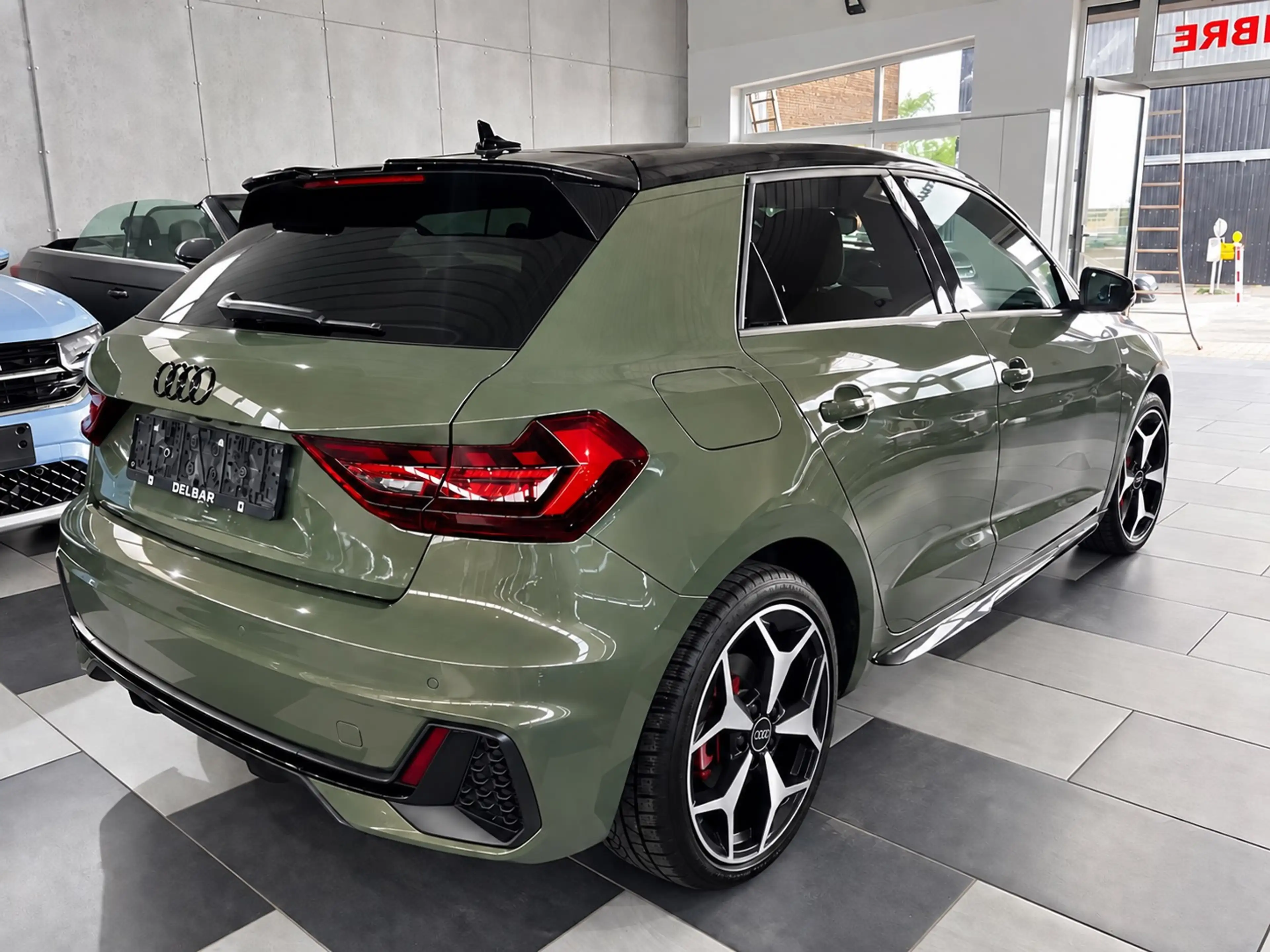 Audi A1 S-LINE / S TRONIC / LIMITED EDITION / JANTES RS / CAMERA / NAVI / FULL / 1ER PROPRIETAIRE — photo 5