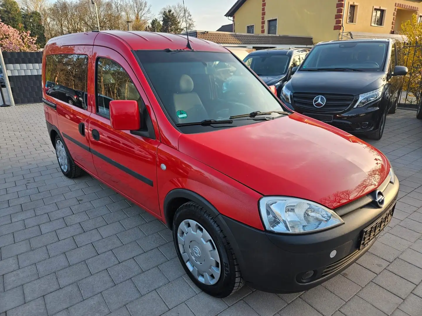 Opel Combo Basis Combi Rot - 1