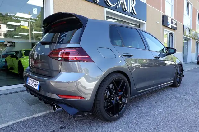 Volkswagen Golf view 4