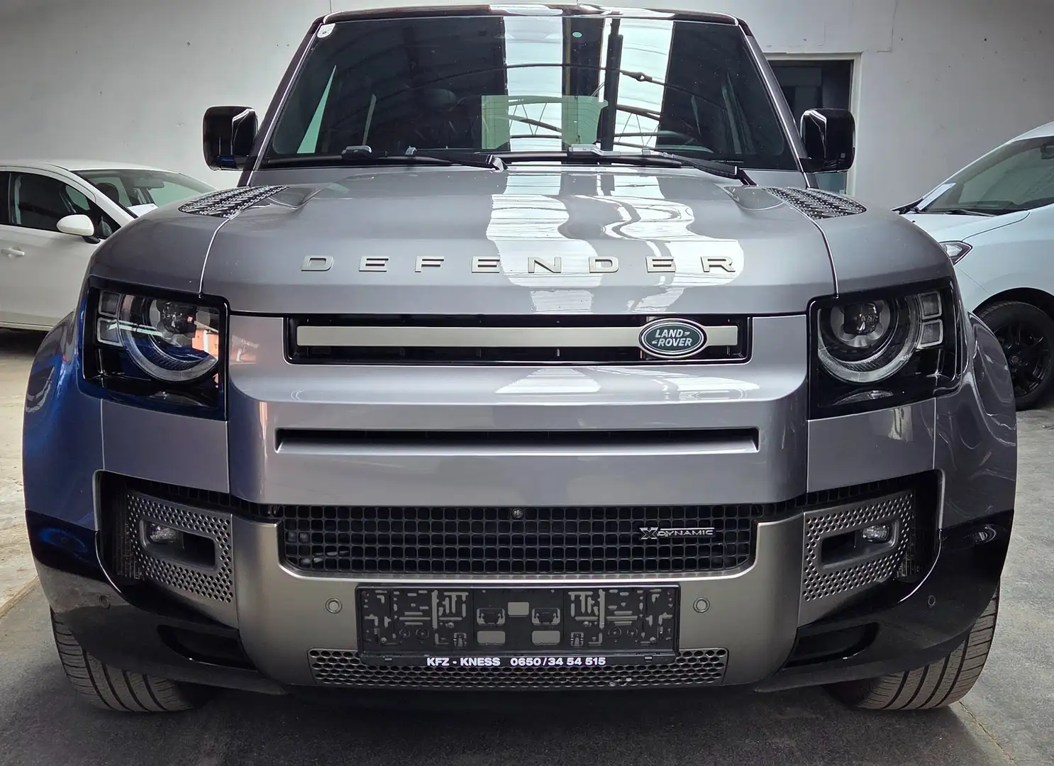 Land Rover Defender 110 X-Dynamic HSE P400 AWD Aut. Grau - 1