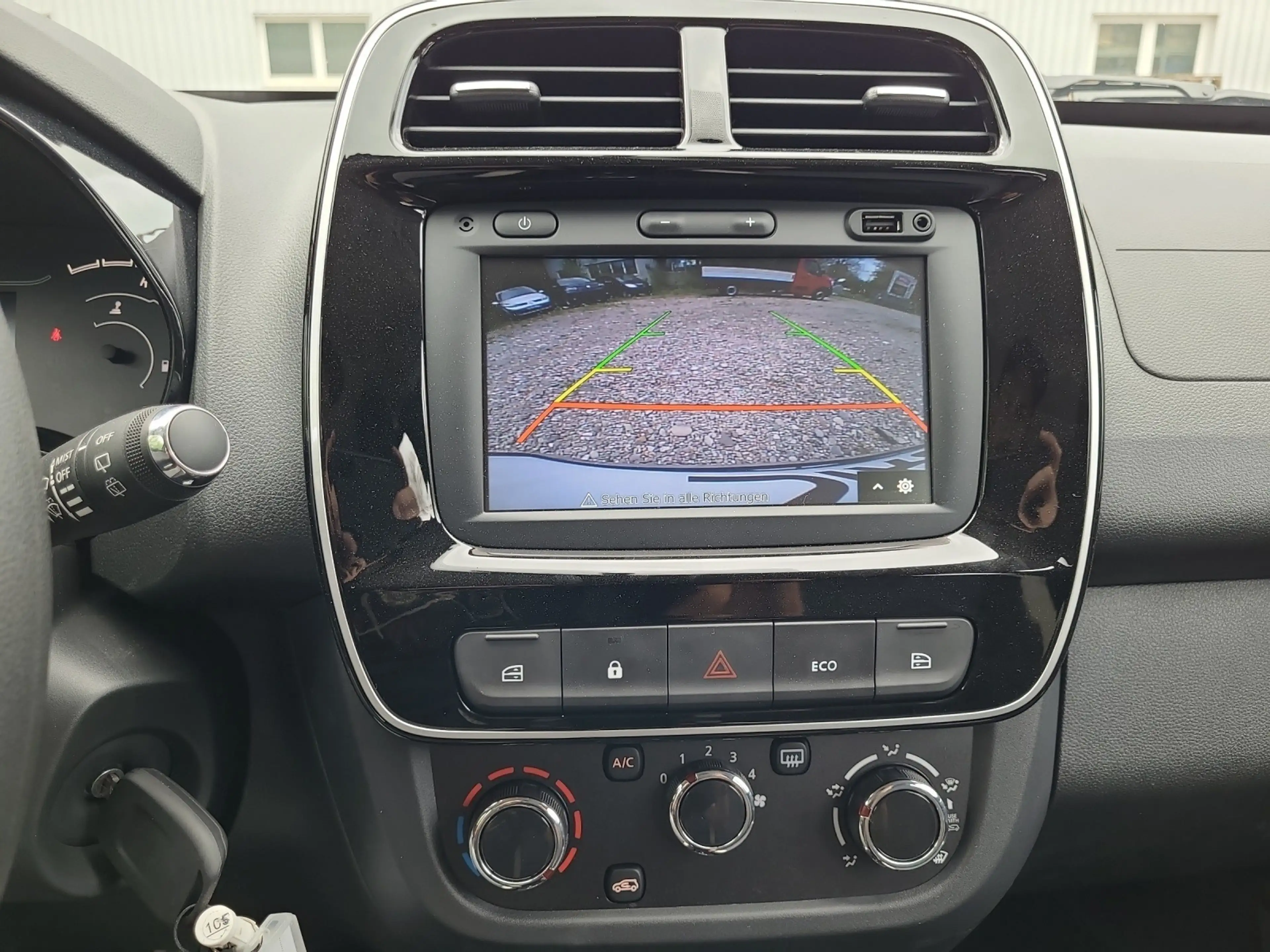 Dacia Spring Essential*NAVI*PDC*KAM* — photo 13