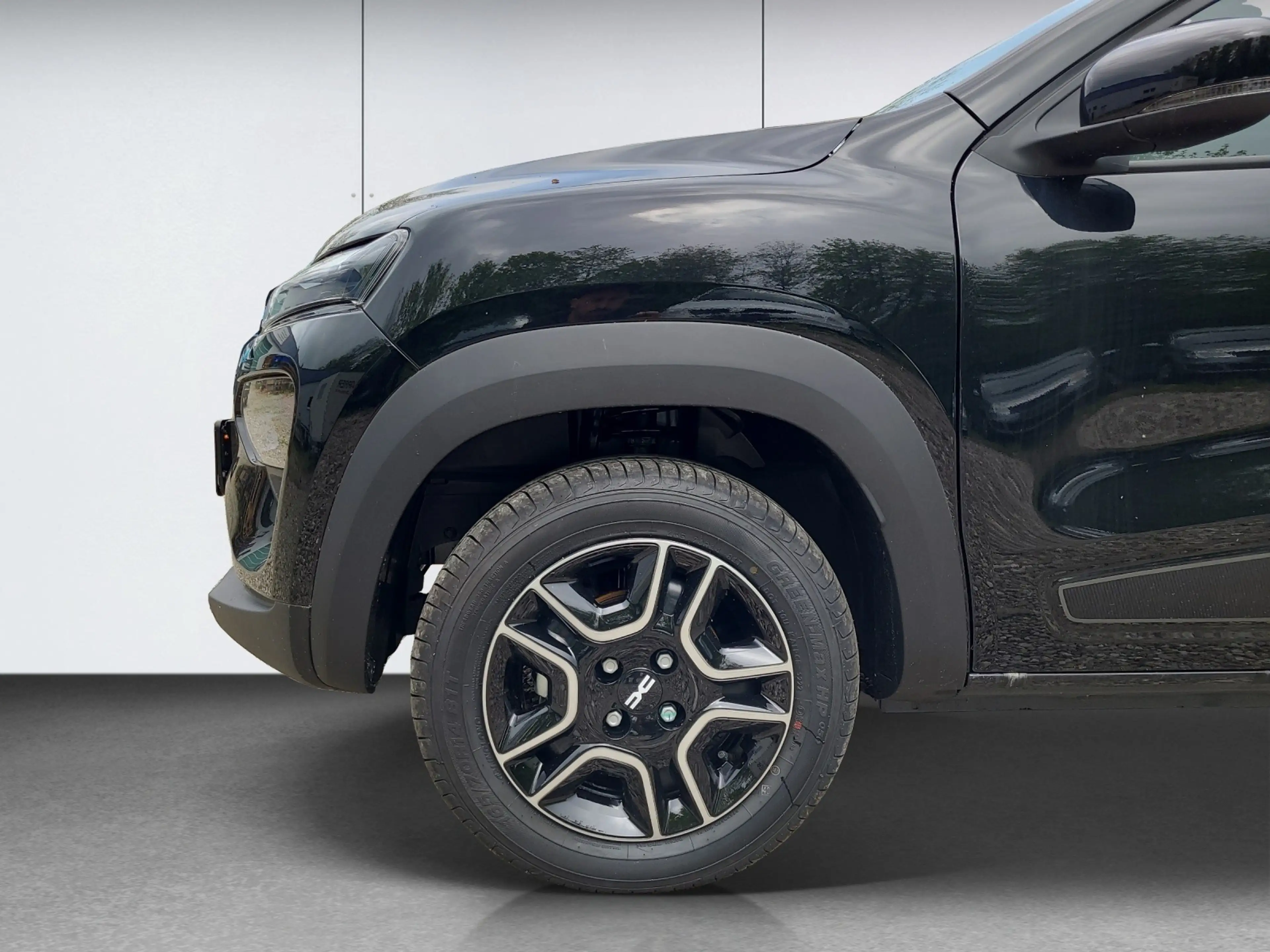 Dacia Spring Essential*NAVI*PDC*KAM* — photo 15