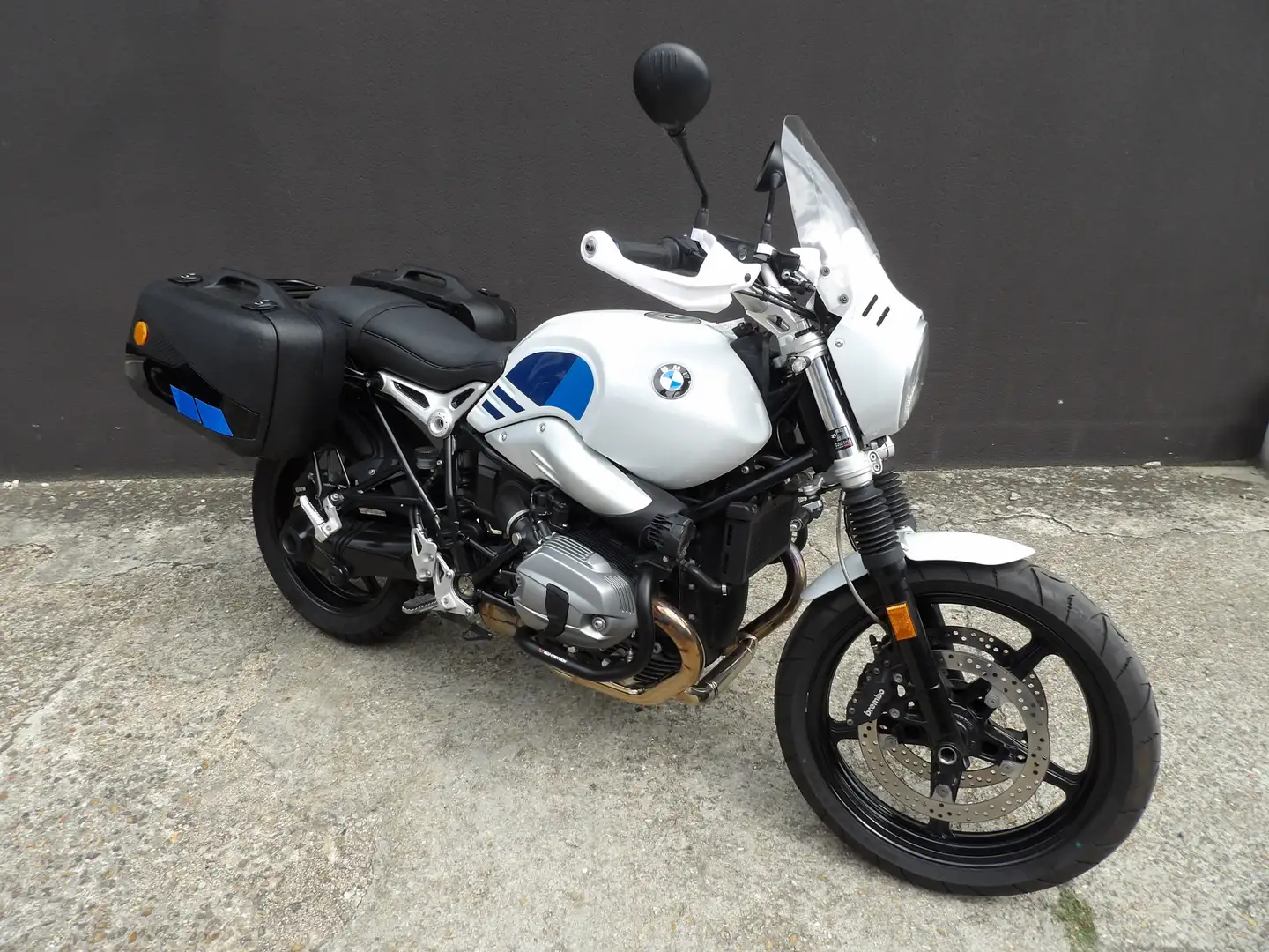 BMW R nineT Alb - 1