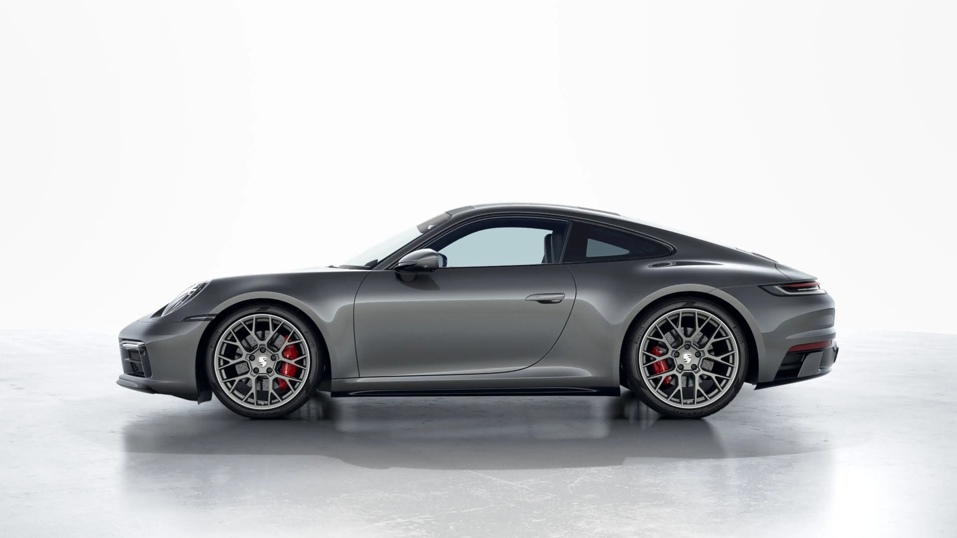 Porsche 992 Carrera 4S — photo 2