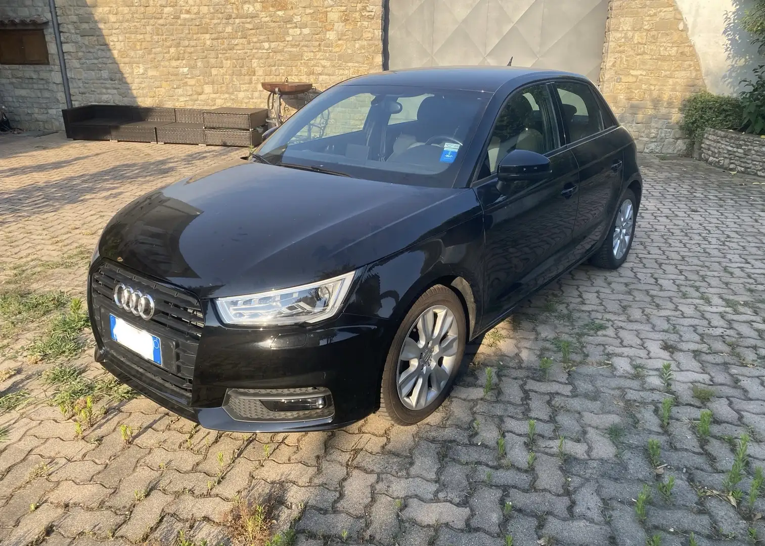 Audi A1 Sportback gpl 1.0 tfsi 82cv Nero - 2