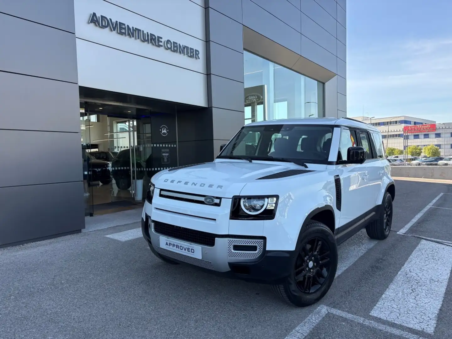 Land Rover Defender 110 3.0D l6 MHEV S AWD Aut. 250 Blanco - 1
