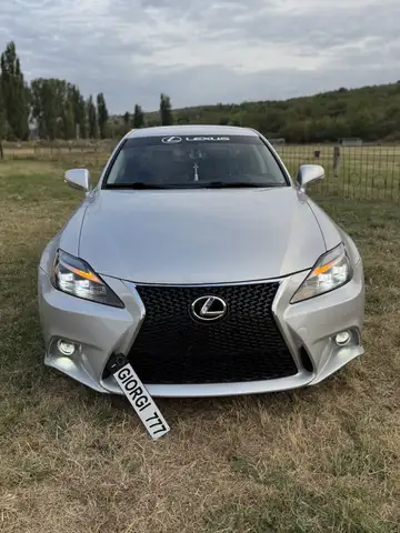 Lexus IS 220d