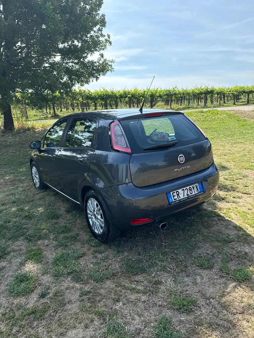 Fiat Grande Punto 5p 1.3 mjt 16v Actual s&s 75cv Szürke - 2