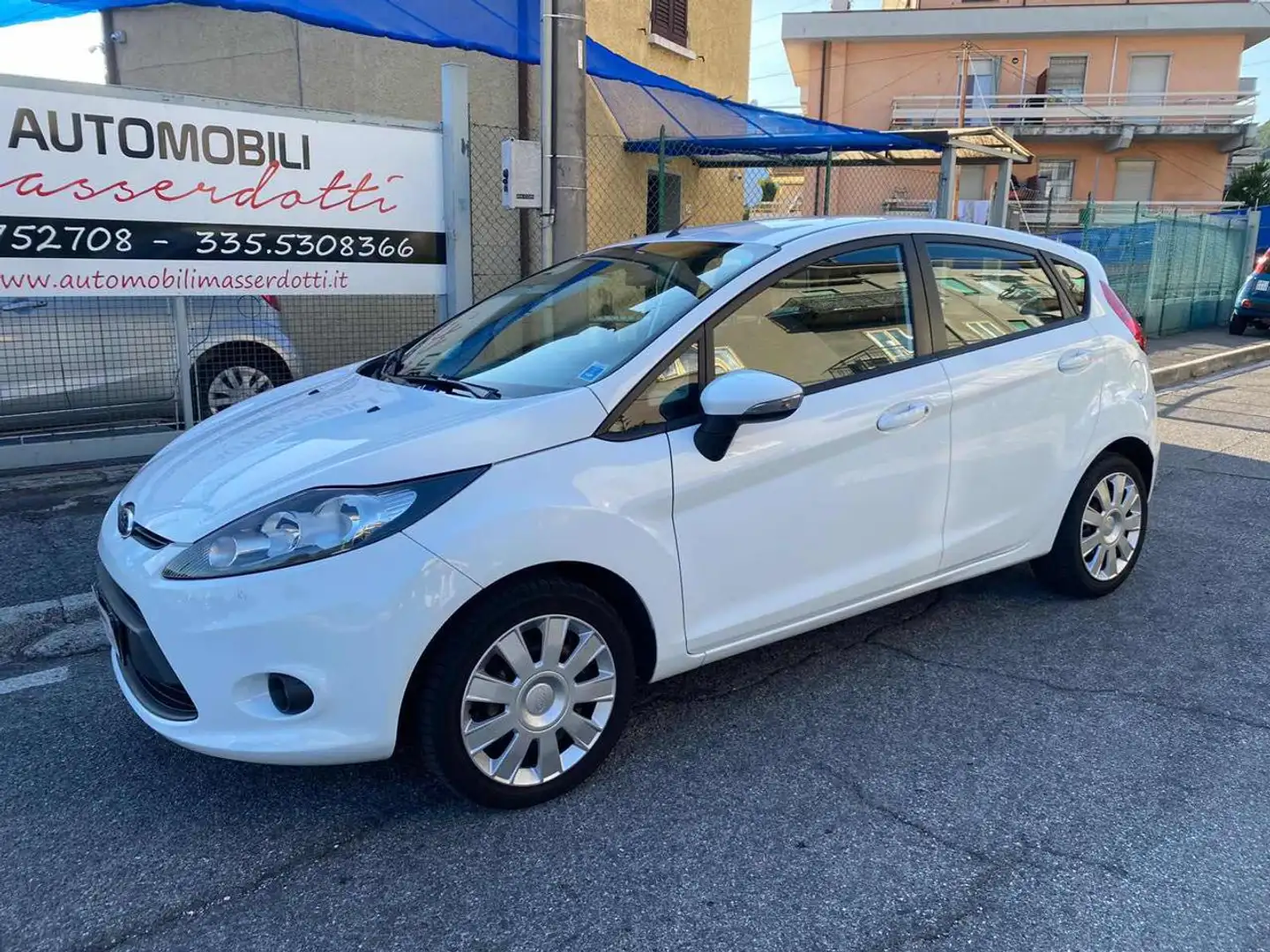 Ford Fiesta 1.4 TDCi 5p. Titanium Blanc - 1
