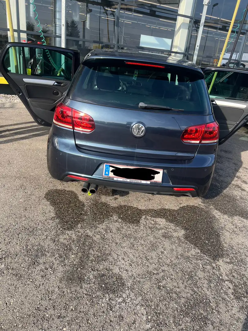 Volkswagen Golf R - 2