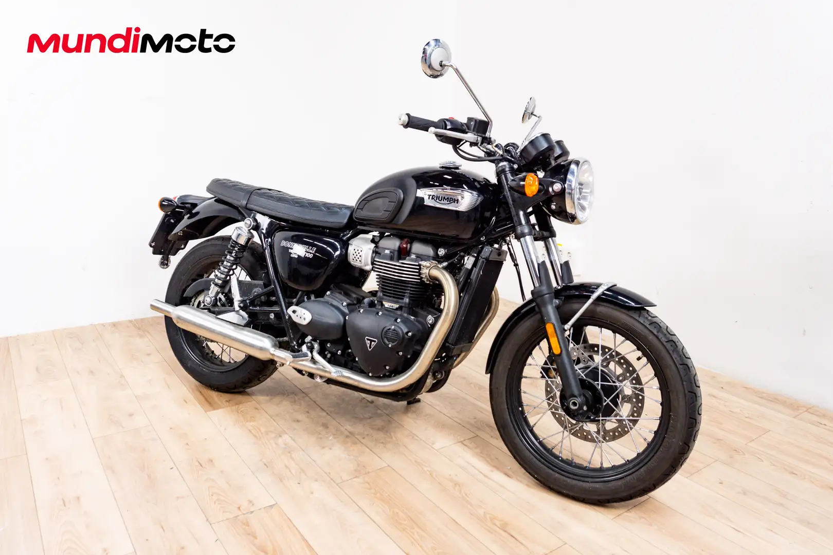 Triumph Bonneville T100 - 2
