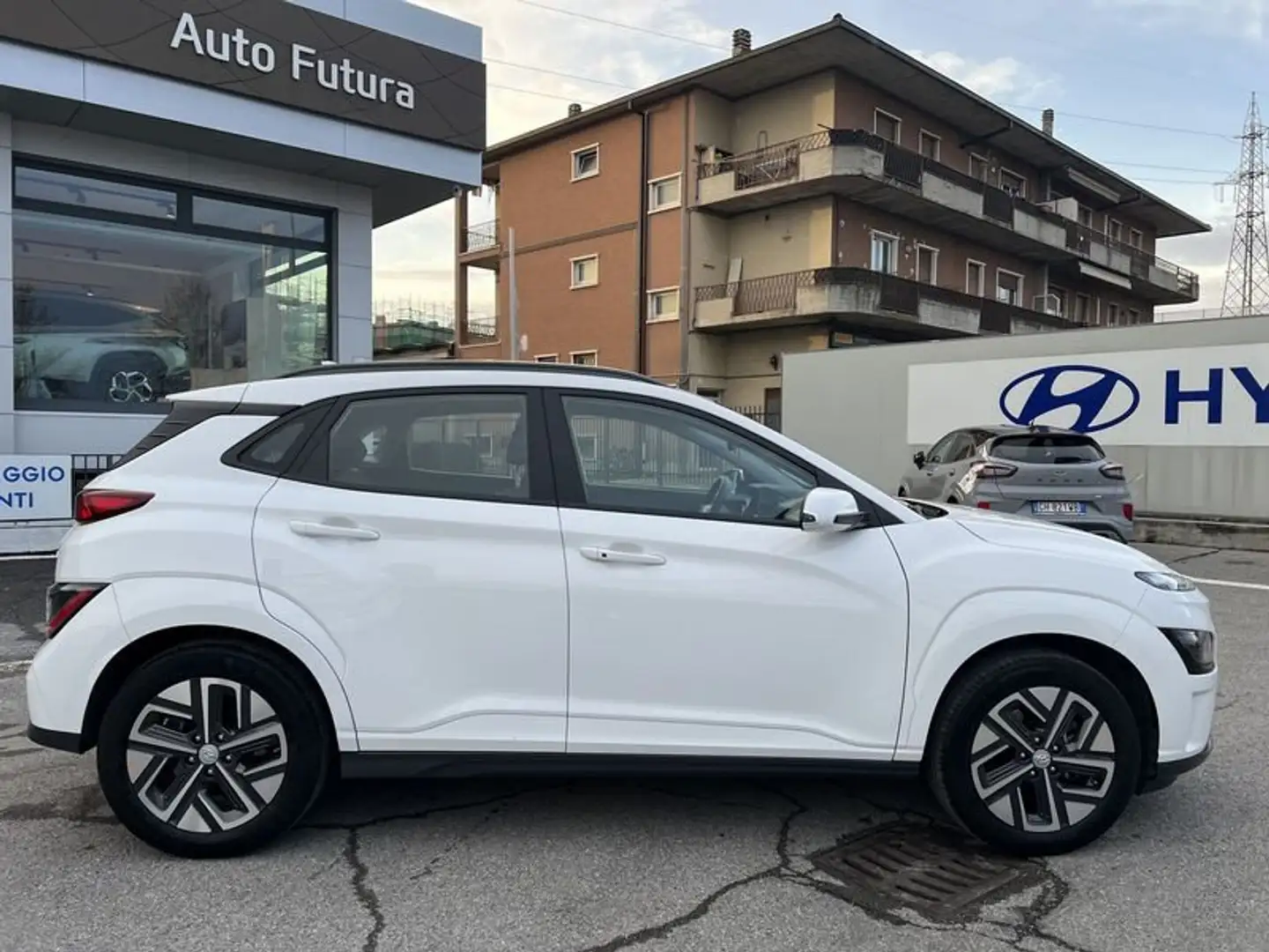Hyundai KONA EV 39 kWh XTech City PROMO FINANZIAMENTO Bianco - 2