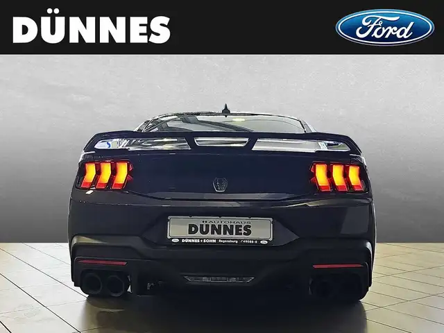 Ford Mustang view 5