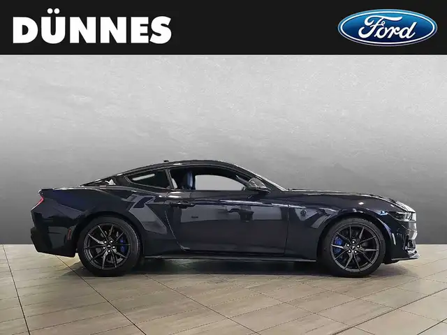 Ford Mustang view 6