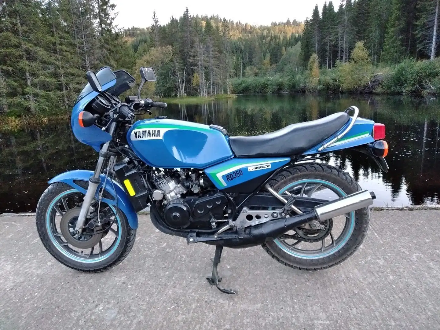 Yamaha RD 250 Modrá - 2