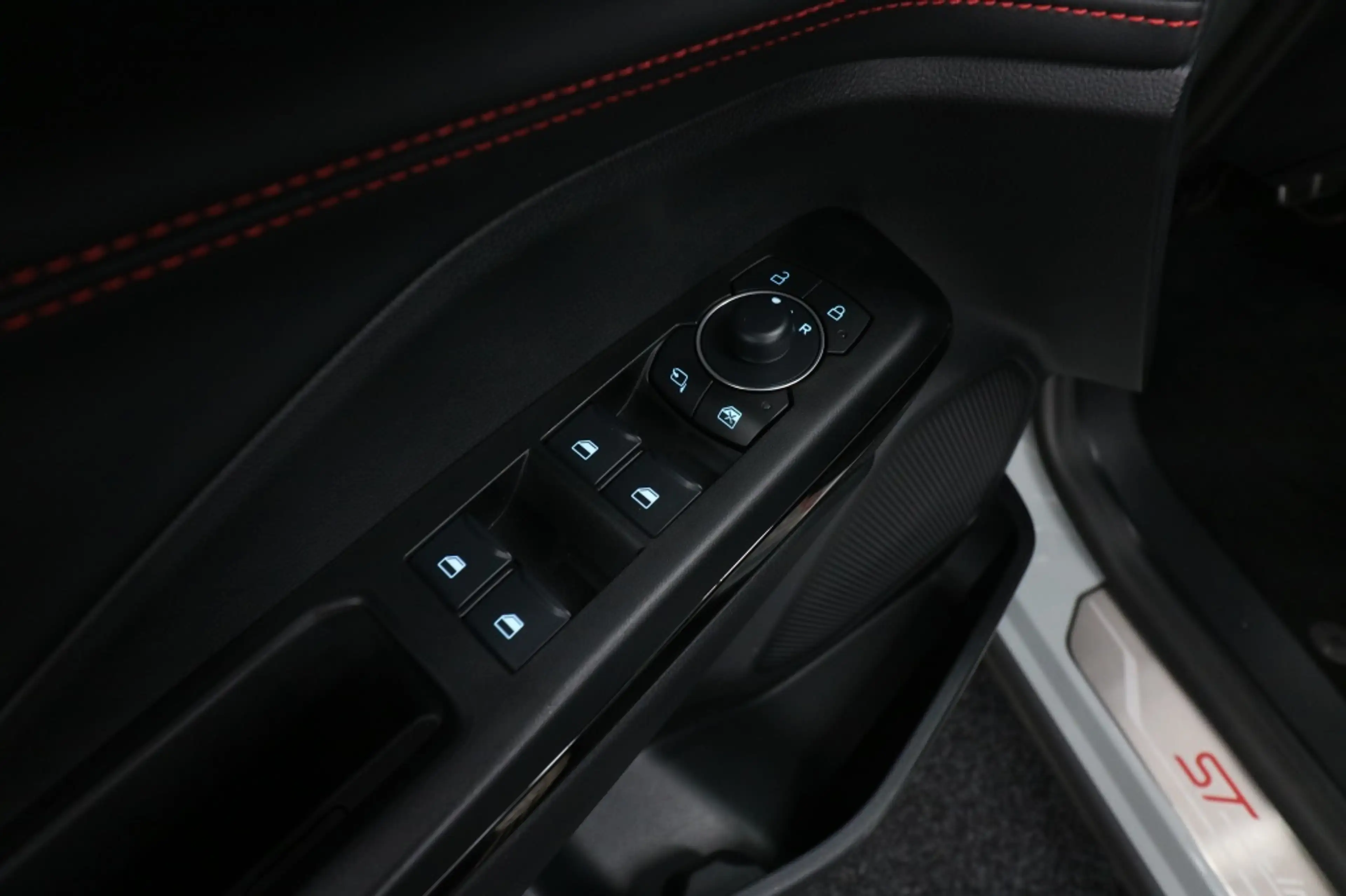 Ford Puma 1.0 Ecoboost Hybrid ST-Line X — photo 14