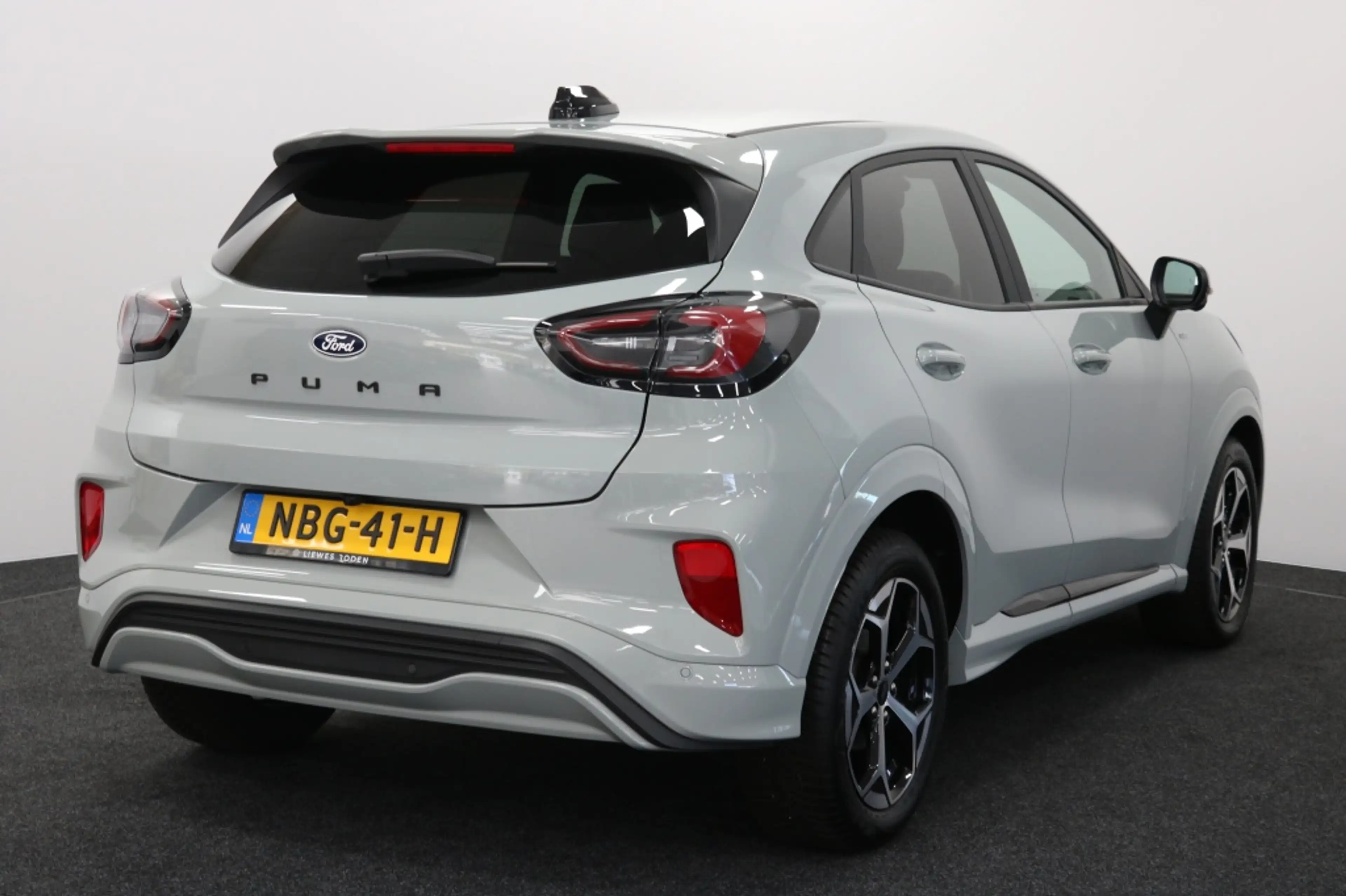 Ford Puma 1.0 Ecoboost Hybrid ST-Line X — photo 8