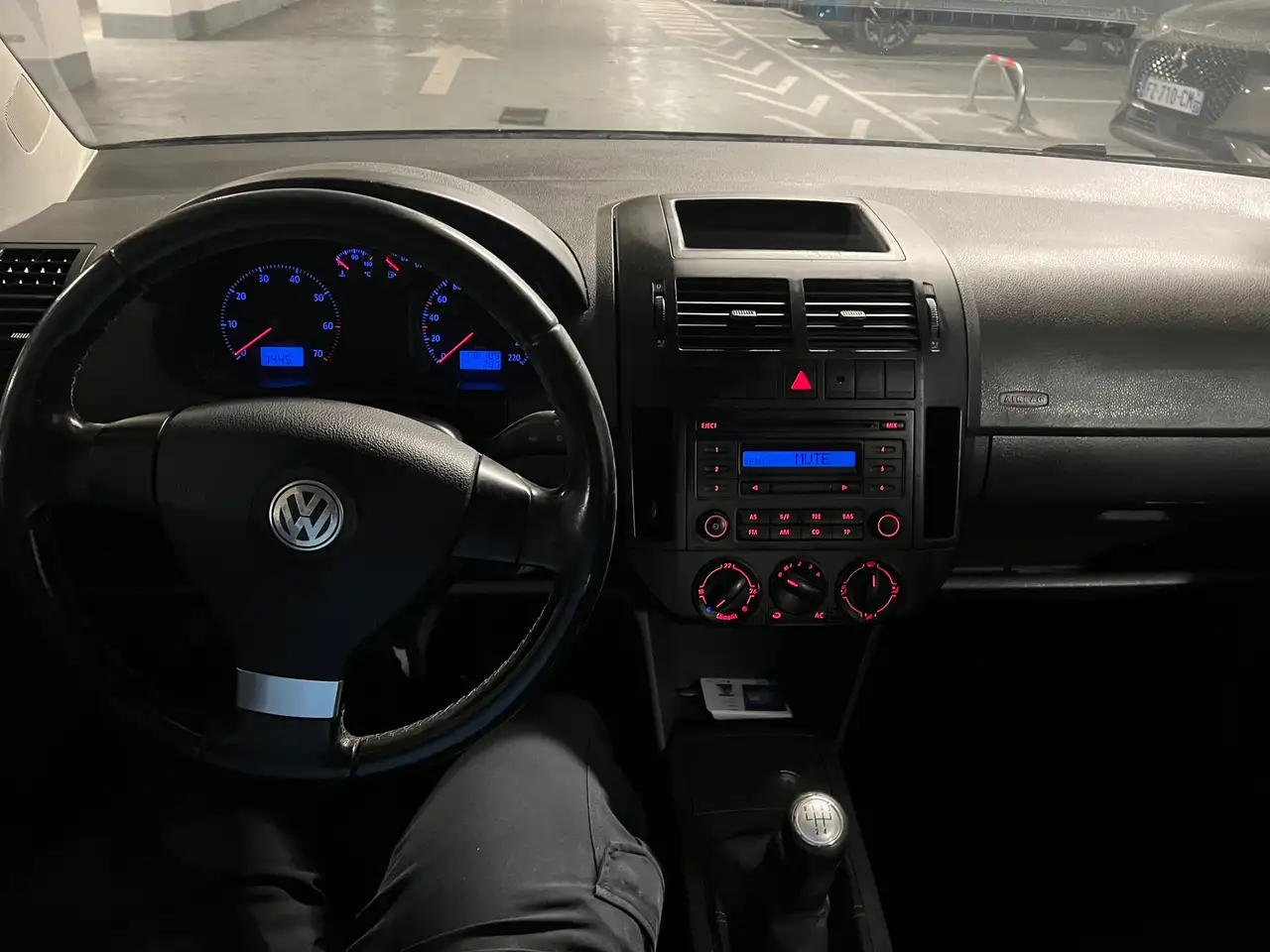 Volkswagen Polo Citadine 5 portes — photo 8