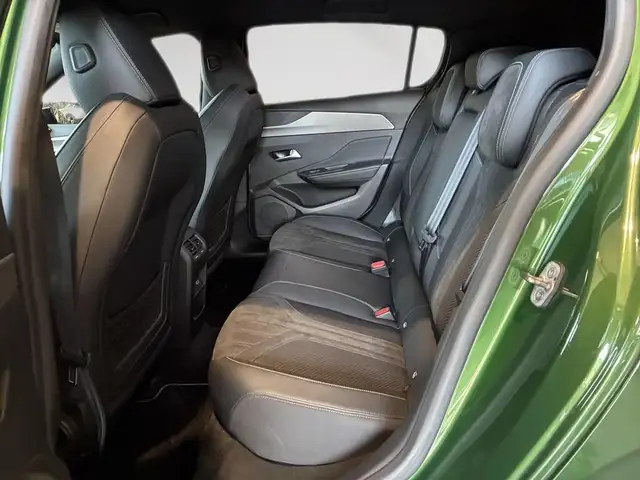 Peugeot 308 view 8