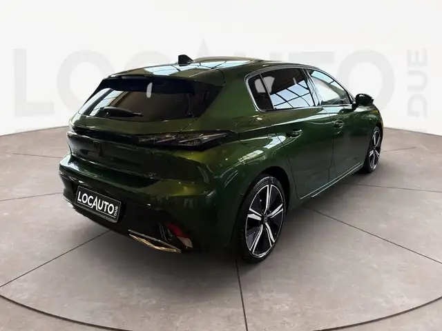 Peugeot 308 view 4