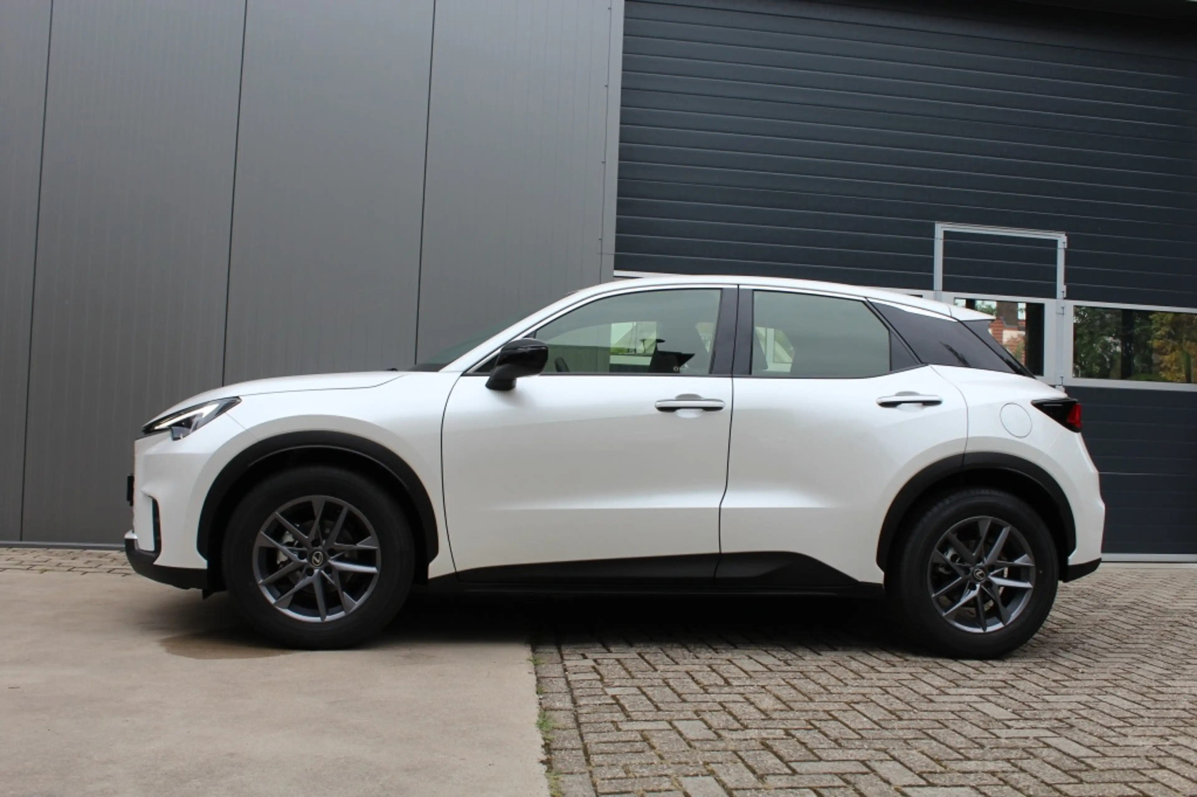 Lexus LBX 1.5 Hybrid Nieuw / Direct Leverbaar / Fabrieksgara — photo 5
