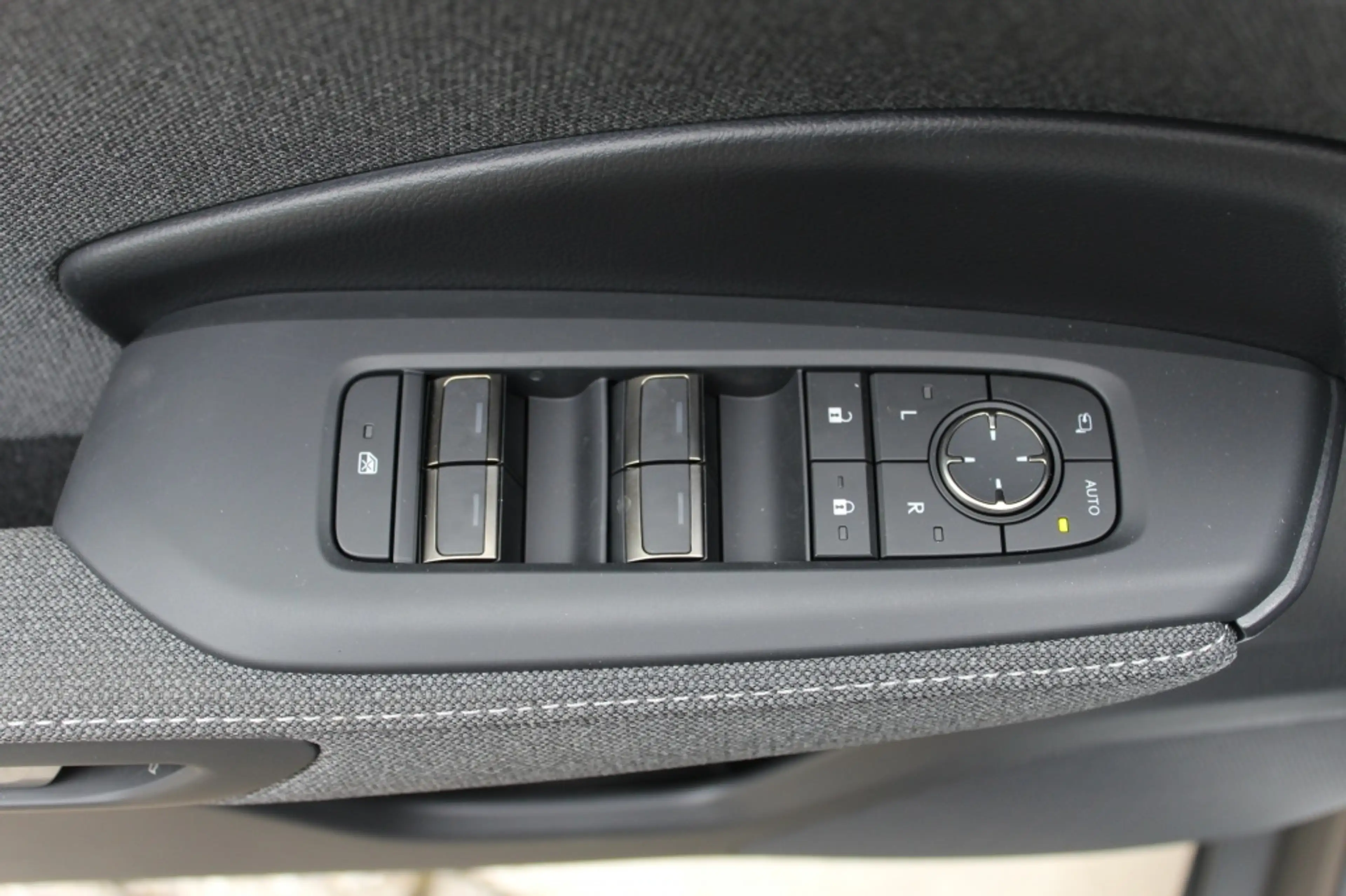 Lexus LBX 1.5 Hybrid Nieuw / Direct Leverbaar / Fabrieksgara — photo 15