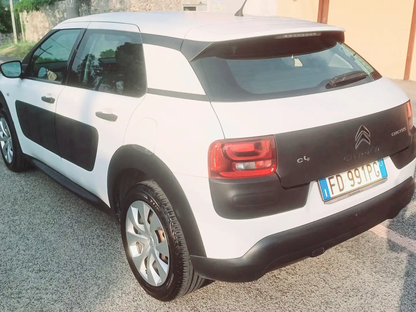Citroen C4 Cactus 1.2 puretech Live 75cv E6 Bianco - 2
