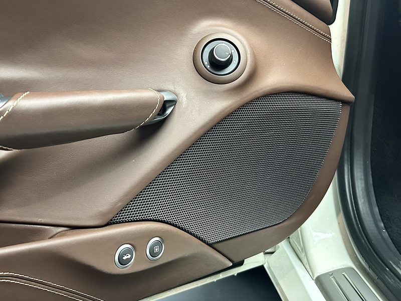 Ferrari 488 Ceramic Lift R.Cam LED Sportsitze — photo 15
