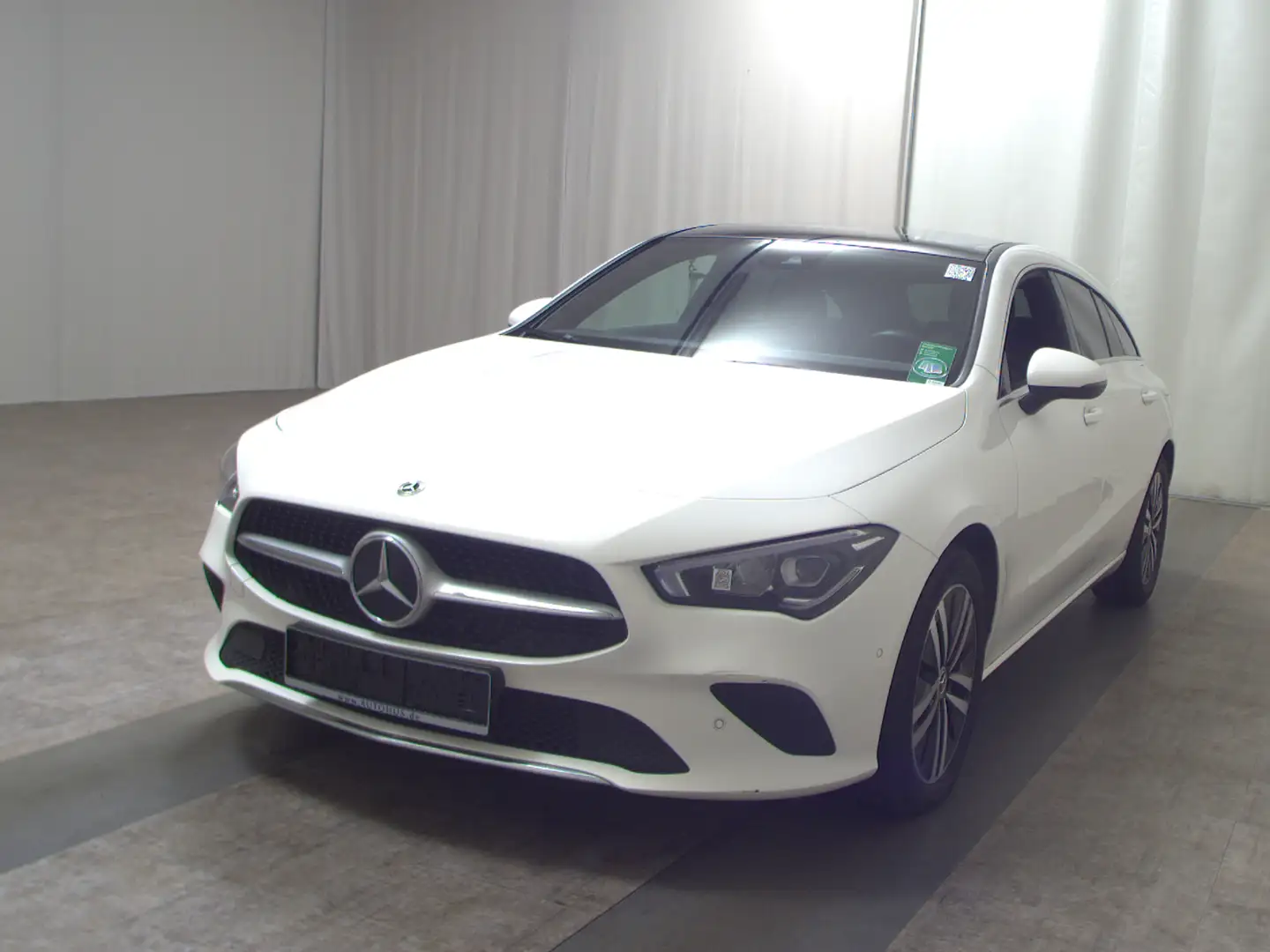 Mercedes-Benz CLA 200 d Shooting Brake SB Progressive Navi LM Weiß - 2