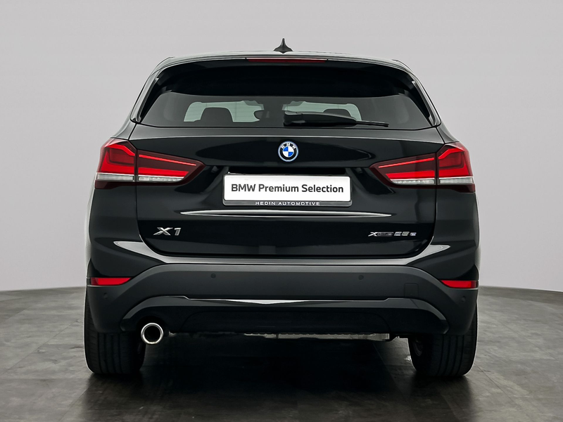 BMW X1 xDrive25e | Trekhaak | Panoramadak | Stoelverwarmi — photo 5