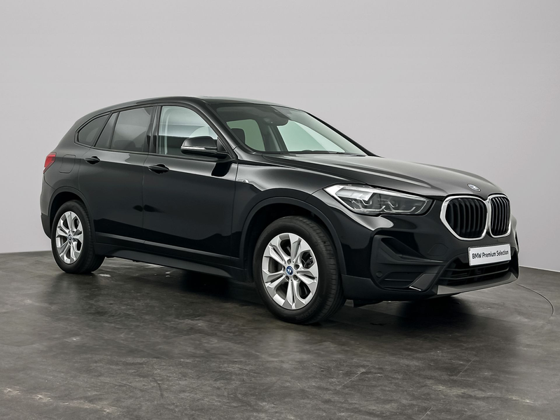 BMW X1 xDrive25e | Trekhaak | Panoramadak | Stoelverwarmi — photo 4