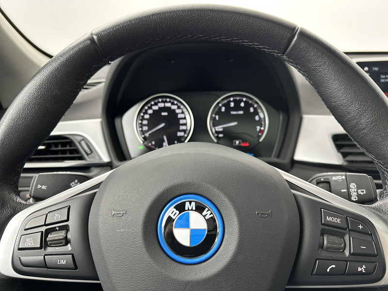 BMW X1 xDrive25e | Trekhaak | Panoramadak | Stoelverwarmi — photo 9