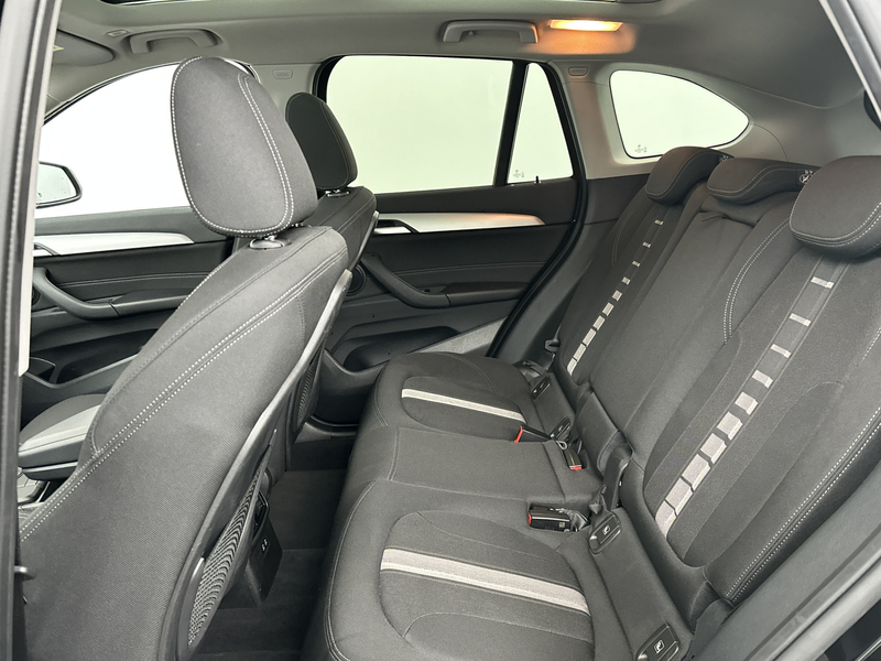 BMW X1 xDrive25e | Trekhaak | Panoramadak | Stoelverwarmi — photo 12