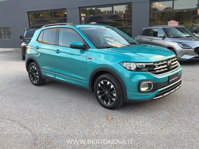 Volkswagen T-Cross view 7