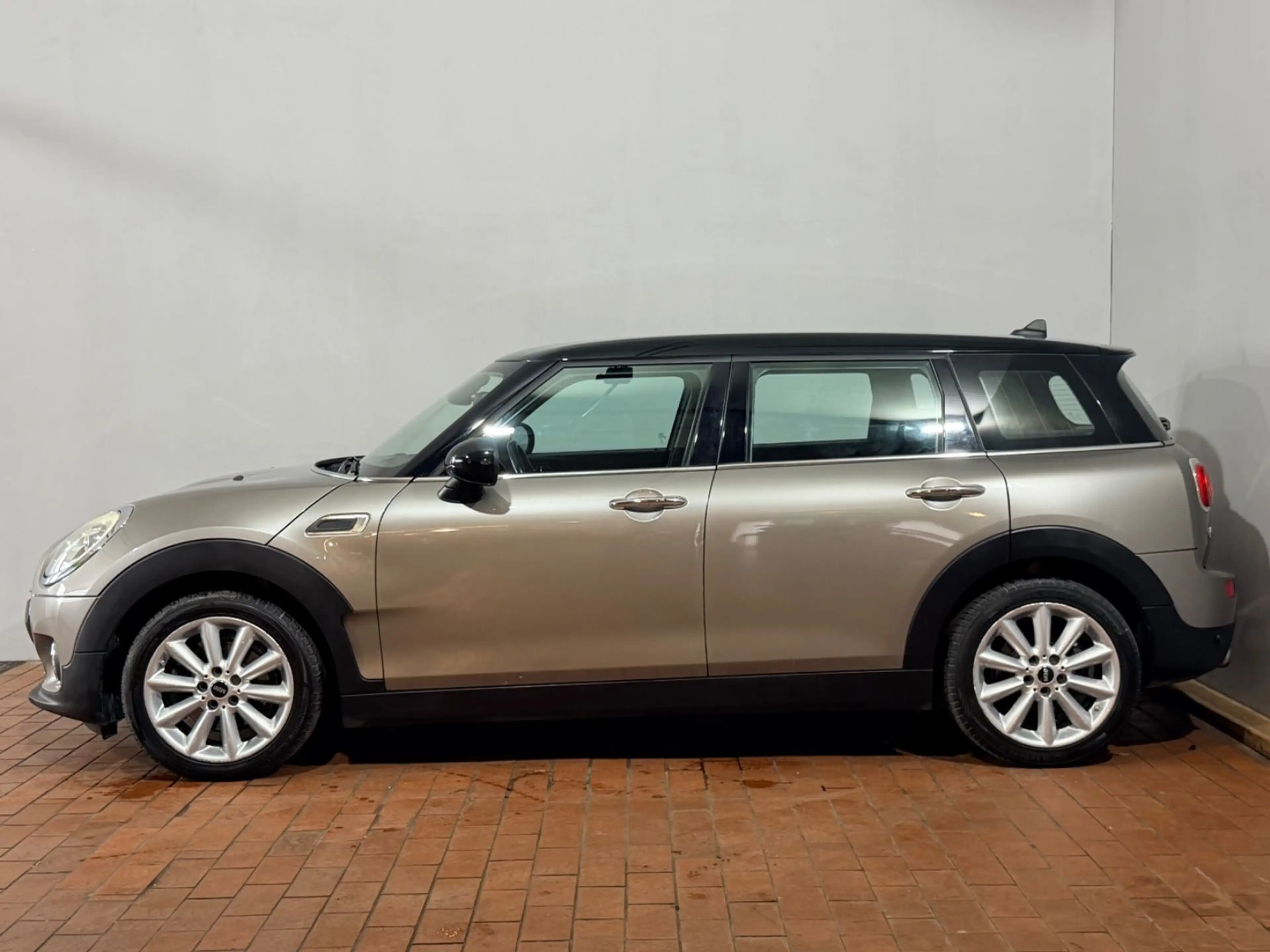 MINI Cooper Clubman Automatik Led Navi Einparkhilfe — photo 15
