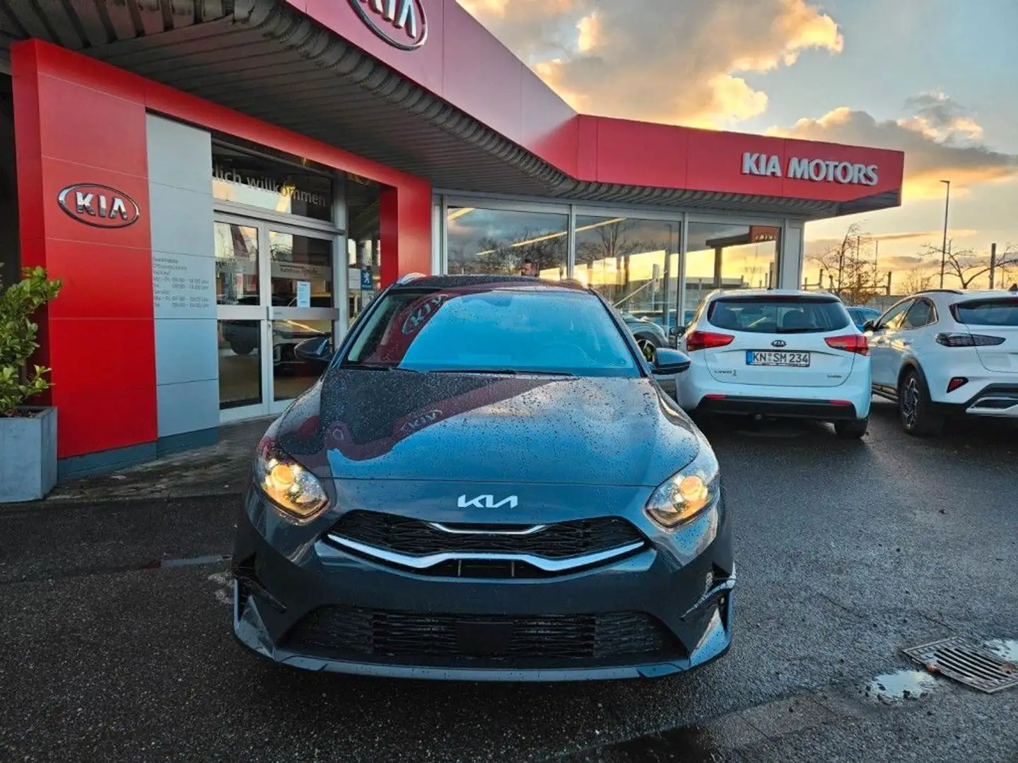 Kia Ceed SW / cee'd SW Ceed SW 1.5 T-GDI DCT7 OPF Vision KOMF Grau - 2