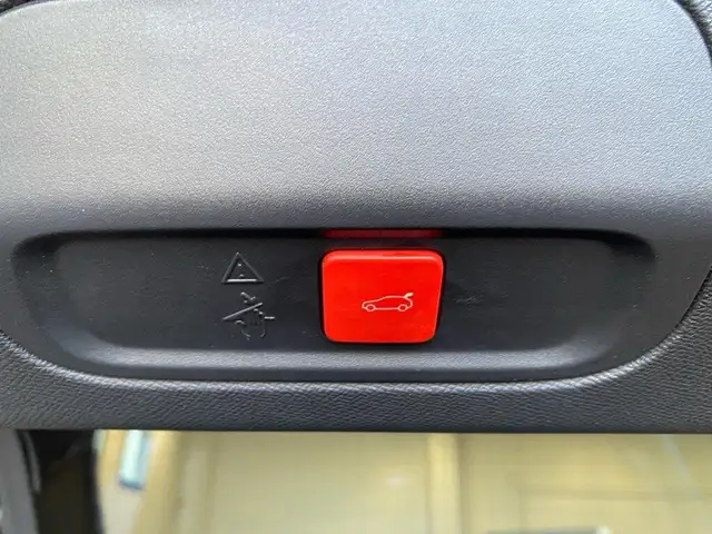 Peugeot 408 view 13