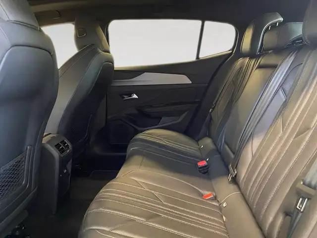 Peugeot 408 view 8