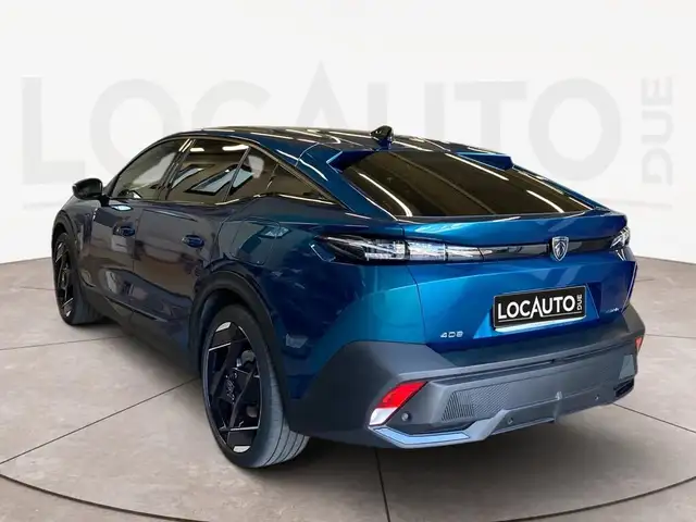 Peugeot 408 view 5