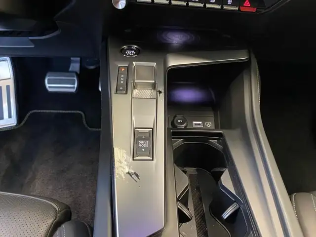 Peugeot 408 view 11